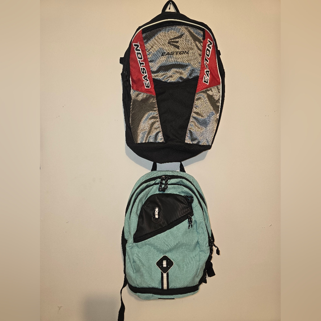 2 Backpacks